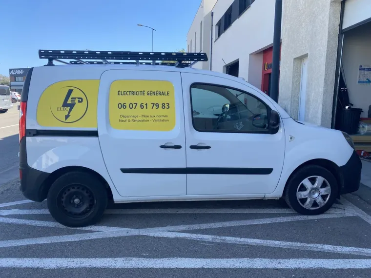 Flocage publicitaire de véhicule à Saint-Cyprien, Saint-Cyprien, Impulse Communication